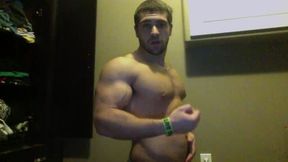 Joe Read\'s Upper Body Flexing