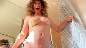 Hot Stepmom Gets Juicy Stepsister to Cum All Over You