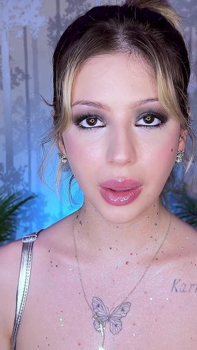 Lips Fetish Glitter Gloss Tease with My Plump Lips