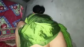 Desi bhabhi rides stepson's dick in green saree