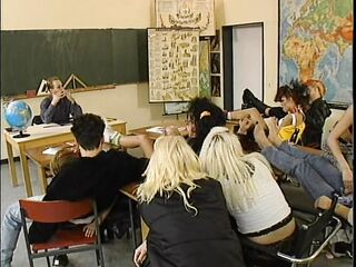 Schwer Erziehbare Madchen - Video three