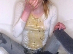 AMATEUR SOLO FEMALE MASTURBATION