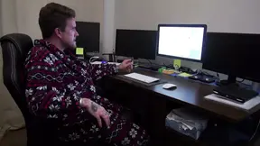 Tattooed Jess Scotland sprayed on face from Luke Hotrod