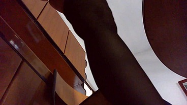 Italian slut secretary in smart working