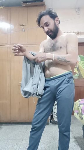Indian Desi hairy man First time use my vacuum pump part III