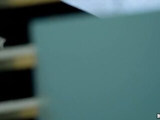 Pervs On Patrol - Evelin Stone, Photoshoot Turns Into Sex Tape