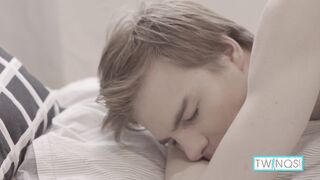 Humungous Dicked Lucas A Gives Super-cute Logan S A Deep Bedtime Screw!