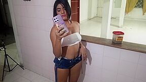 Hermosa Inquilina Baja Del Segundo A Bailar Sus Bailes Del Tiktok Y Al Final La Sedusco Y Follamos