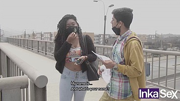 Bailarín seduce a negra peruana cachonda