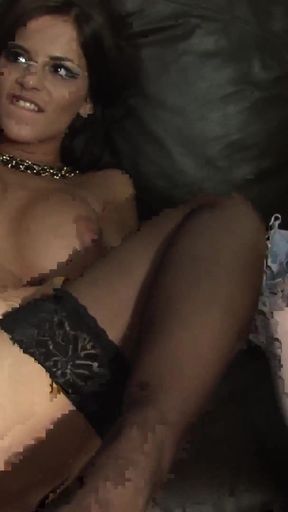 Jaw-dropping moment from "Two future singers having fun in the recording studio"