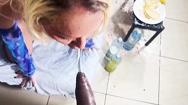 Amateur extreme vol 2 with Vitoria Beatriz and Larissa Leite sharing their fantasy about pk and piss drinking. Full scene POV style