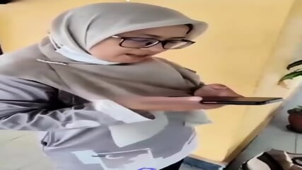 bokep indo bu guru hijab viral malay