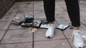 Sneaker-Girl Akira - DVD Crush