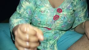 Bangladeshi bhabi handjob big cock