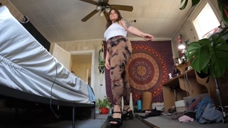 Jeans and leggings try on