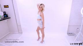 ”Novice Blonde Shows Off in Casting & gets Fat Meat”