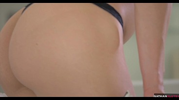 Hot Nympho Aidra Fox Wants His Cock