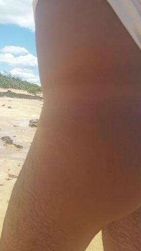 Ladysilva Walking Naked on the Beach and Masturbating His Cock Until He Cums