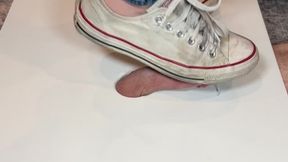 Huge cum with converse