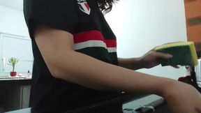 Woman teasing while washing dishes. She loves to transmit to the voyeurs on duty