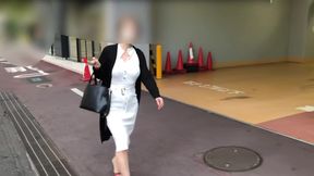 個人撮影巨乳熟女にヒタッと白ワンヒてノーフラ散歩お買い物ホッチか Japanese/hentai/asian/milf/stepmom/big Tits/日本人/熟女/巨乳/素人/潮吹き