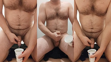 VID 439 Ma masturbez si imi beau sperma si pisatul in genunchi (5min)