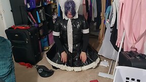 Pvc crossdresser breathplay fun with gasmask bagging