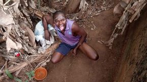 The Long Dick Is Patronizing the Girls in the Valentine