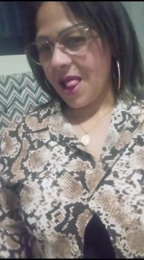 Mommy Loves to Masturbate Alone