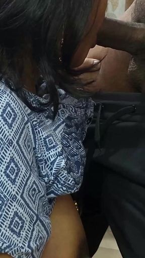 Bhabhi Seduces TV Mechanic for Sex Because Unable to Pay Bill