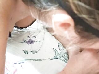 Que rico que mamma la verga, boca dulce y lengua húmeda, lame mi sperm