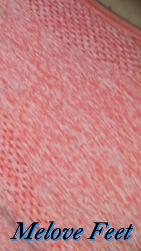 Melove Showing her Hairy Armpits and her...