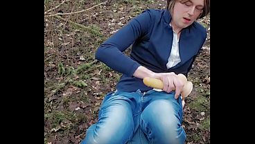 Clitty play casual Annemieke