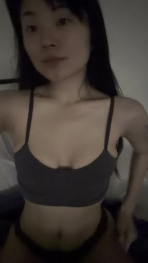 Athletic solo babe posing