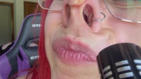 I show you my nose and play with my snot!!!!