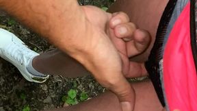 branlette mutuelle dans la nature (gratuit pour les fans)je le branle et il me ...