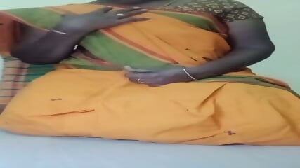 Tamil kaaju aunty