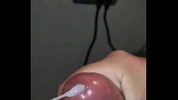 Botando la leche en Camara Lenta - cumshot slowmotion