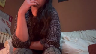 I provoke my friend in his house to fuck me while I smoke.