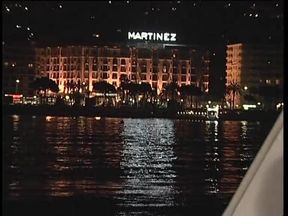 Hot Women with Great Tits and Wet Pussies Get Double Fucked