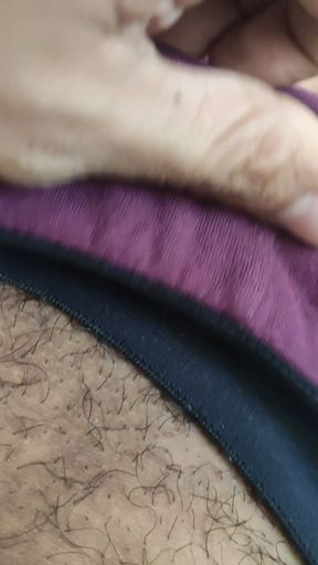 Cute Asian at Nagpasilip