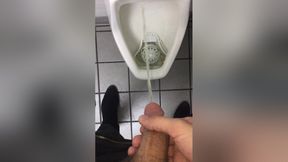 Big Bi Dick Pissing (hard &amp;amp; Soft)