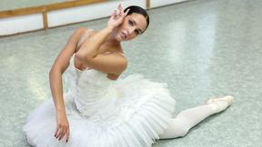 ”Betzz the nympho ballerina does it”