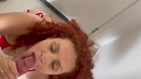 ruiva casada trai seu marido com vizinho e volta para o marido com a buceta cheia de leite