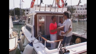 Eropah Conny Dachs menghisap zakar selepas mendapat dubur fucked