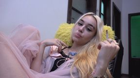PRINCESS MINJE - Bratty Elegance - SENSUAL Smoking
