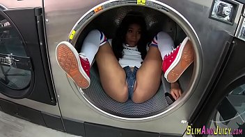 Black babe gets big butt cumshot