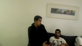 ninfomana y sus dos maridos arman t5erapia de grupo para enfiestarse a un paciente