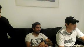 ninfomana y sus dos maridos arman t5erapia de grupo para enfiestarse a un paciente