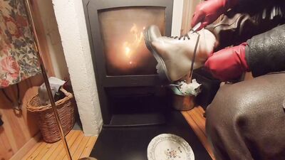 Play with fire long, 3 pair boots and gloves